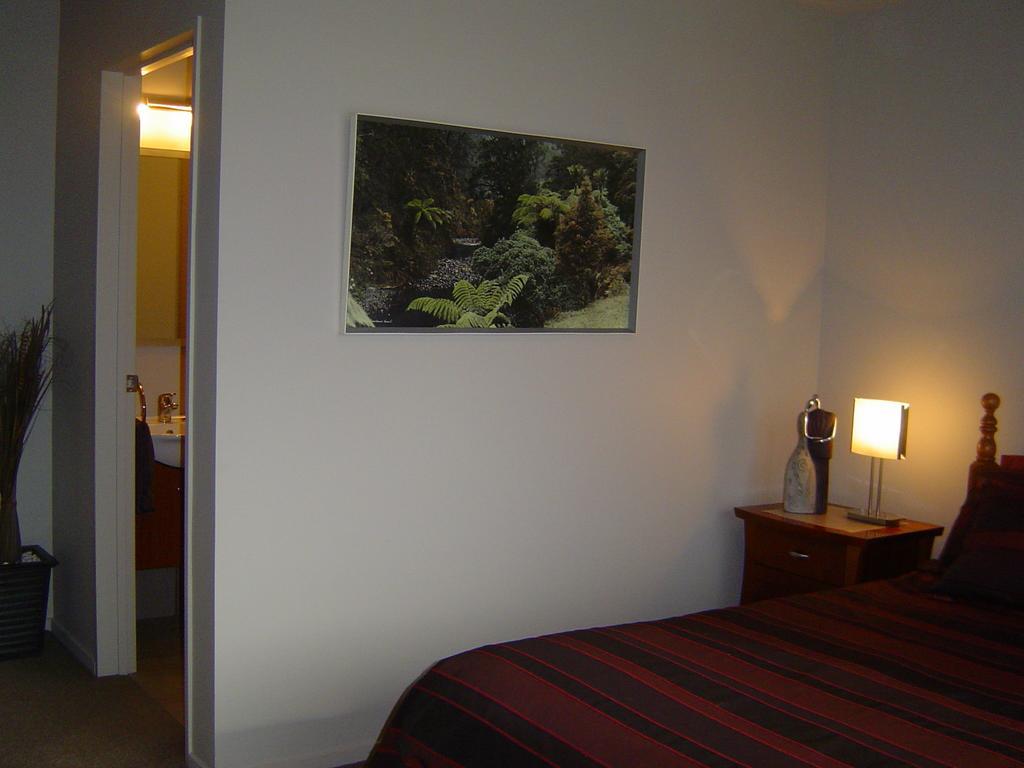 Hokonui Bed & Breakfast Gore Room photo